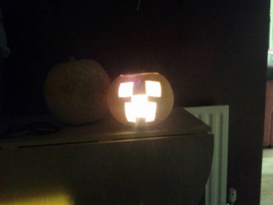 1319652663 1504 FT1224 Creeperpumpkin 